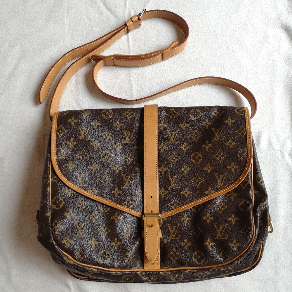 Louis vuitton saumur 35